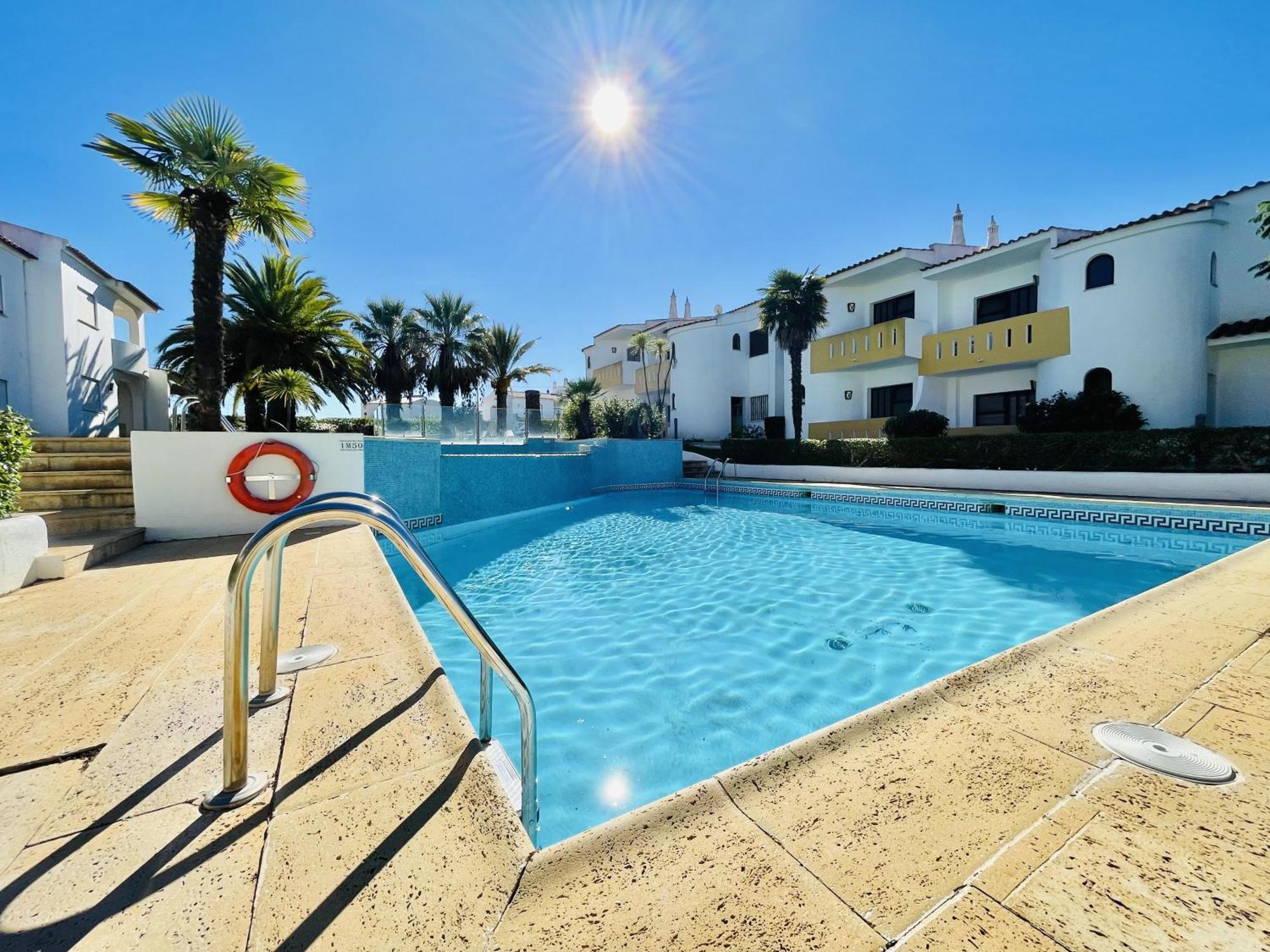 Lavanda - 2 Bedrooms - 3 Level Pool - Garden - Beach 1Km Estômbar Exteriör bild